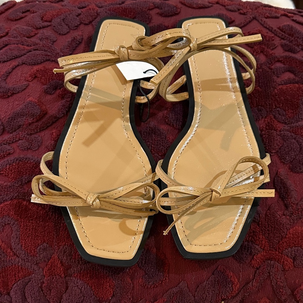 Zara Tan Bow-Strap Square-Toe Sandals. NWT Size 38